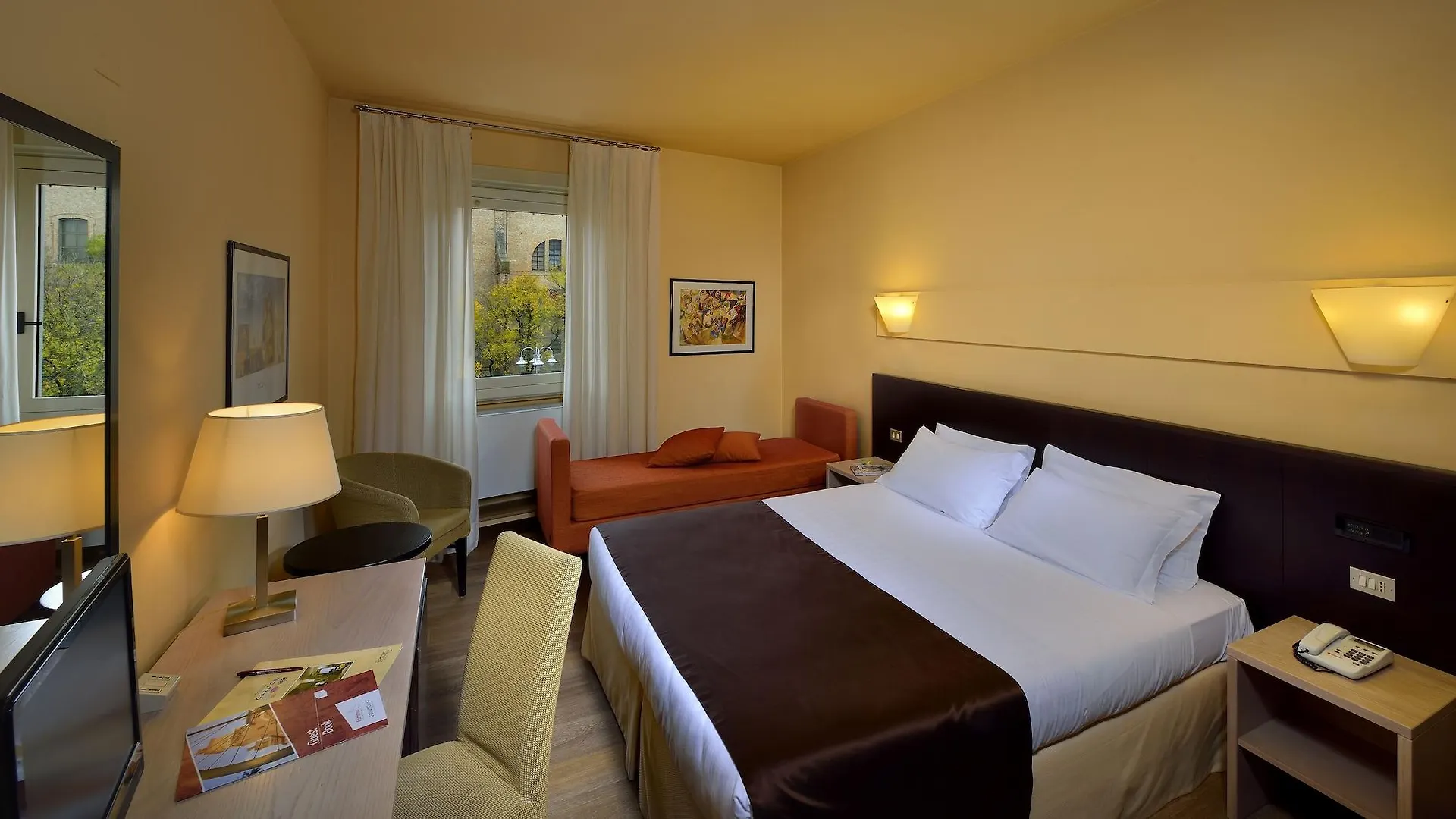 ***  Hotel Carlton Ferrara Italy